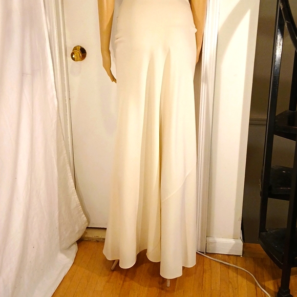π₯ π₯ NWT Ronny Kobo Collection Ivory/Cream Sleeveless Halter Gown/Dress. - Picture 9 of 15
